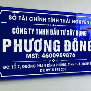 biển in uv ngược mica+ốc chân kính kt50x30cm