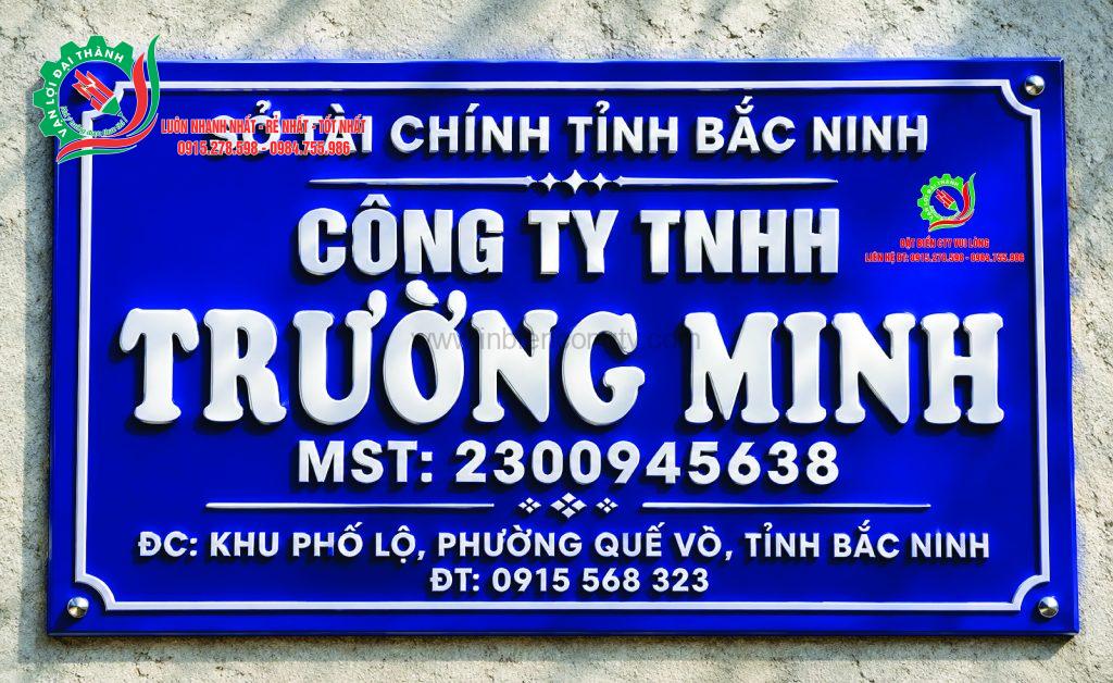 biển in uv trên mica xanh tím kt50x30cm