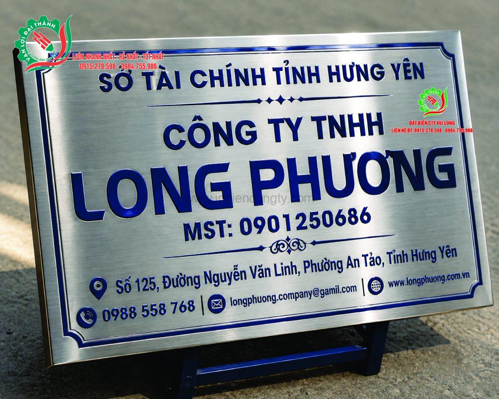 biển inox ăn mòn trắng xước chân 2cm kt50x30cm
