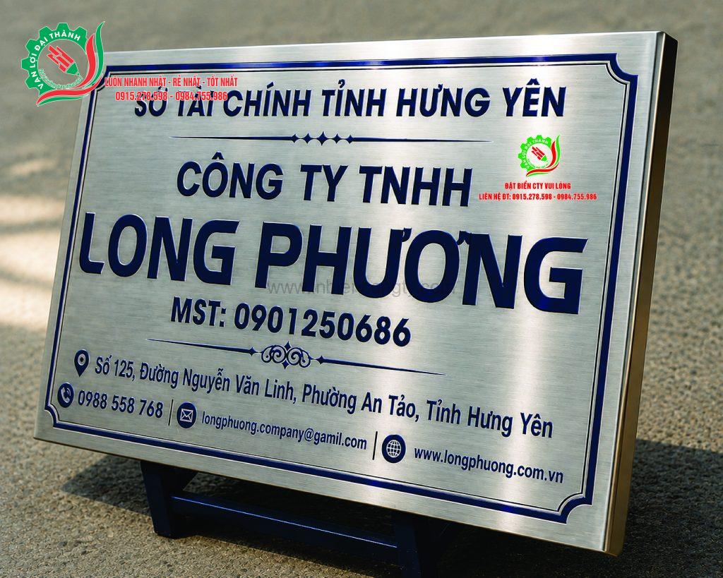 biển inox ăn mòn trắng xước mẫu 2 0915278598