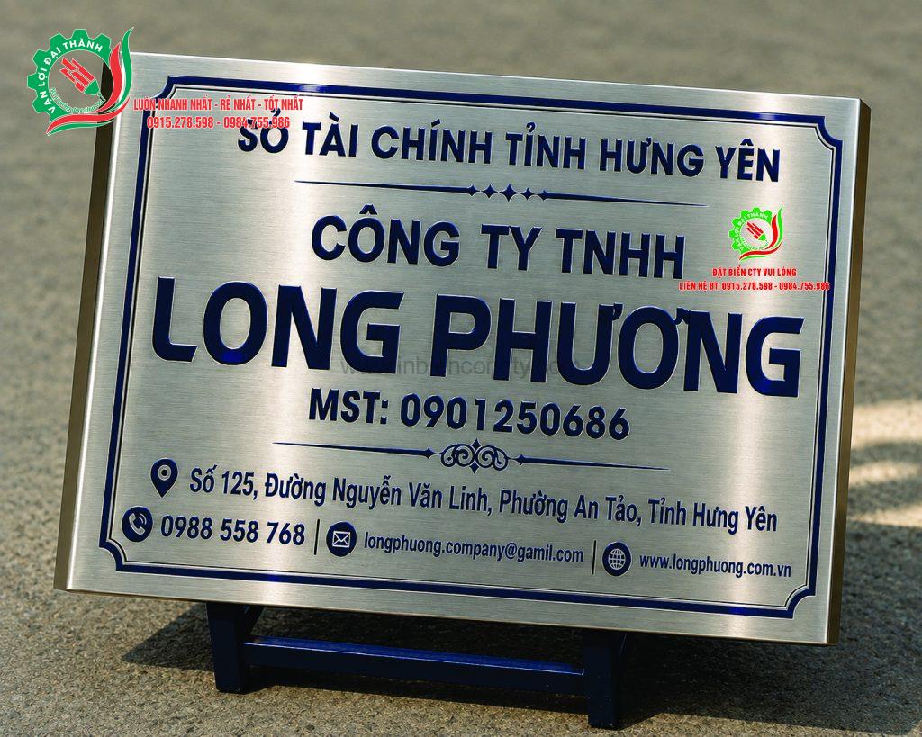 biển inox ăn mòn trắng xước mẫu 3 0915278598