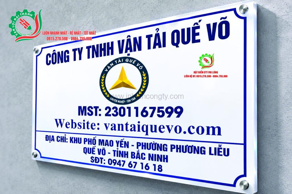 biển in ngược mica mẫu 3