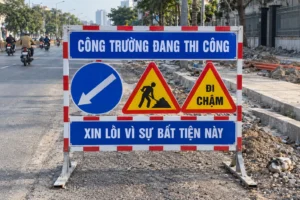 Biển báo công trình đang thi công in UV theo yêu cầu