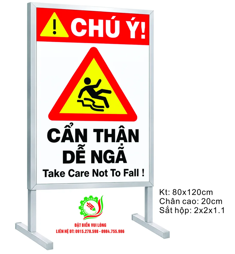 Biển Chú ý cẩn thận dễ ngã Take care not to fall, tam giác vàng viền đỏ hình người trượt ngã, 80x120cm trên chân sắt hộp
