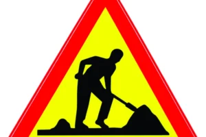 Cận cảnh mặt biển tam giác người xúc đất